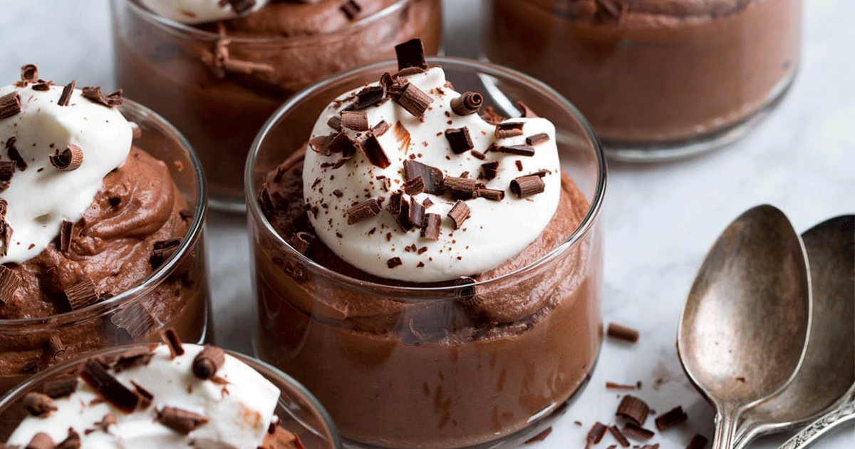 Chocolate Mousse - Taste & Flavors quick and easy dessert in 20 minutes