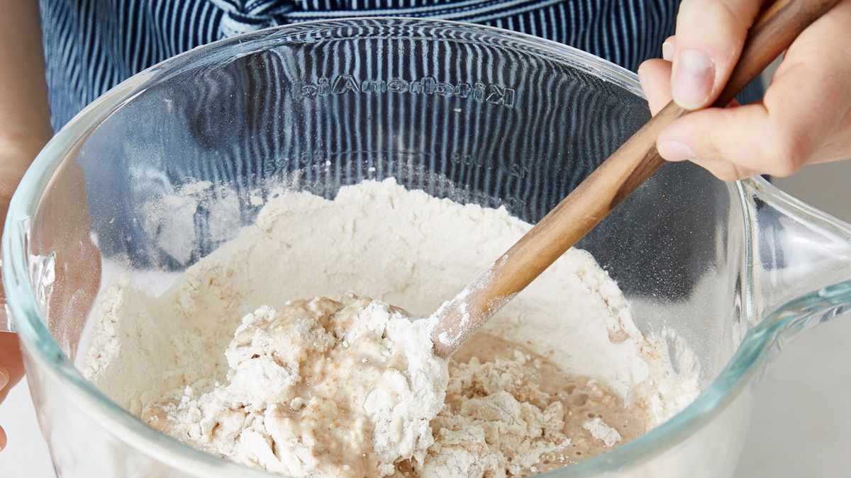 Mixing flour, yeast and water